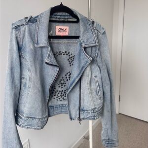 Only Blue Jean Jacket with Cropped Cut
